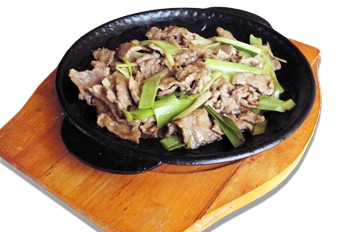 manzo con funghi e bambu menu asian fusion bologna