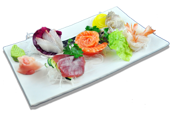 Nell’immagine il Sashimi misto, preparato per tutti i Clienti dei ristoranti Haiku di Bologna, secondo la tradizionale ricetta giapponese: il piatto viene presentato all’interno di una barca di legno o bambù e viene semplicemente adornato con una foglia di prezzemolo