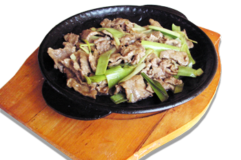 Manzo con funghi e bambù