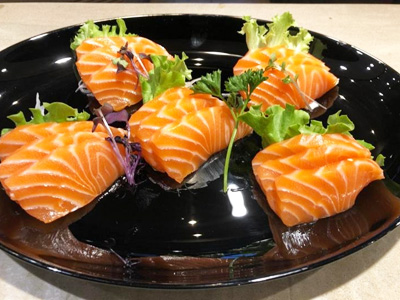 sashimi_salmone_menu_giapponese.jpg